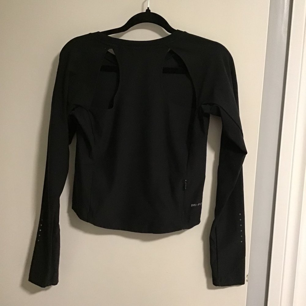 Nike Dri-Fit Running top - Picture 12 of 12